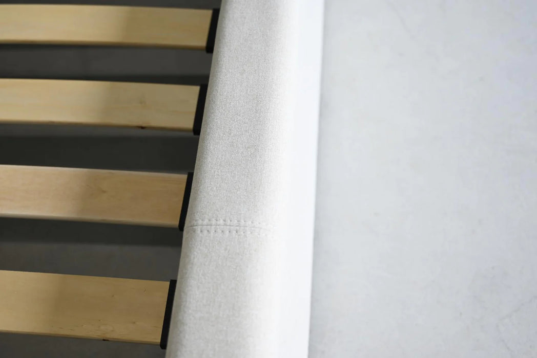 Reve Upholstered Bed