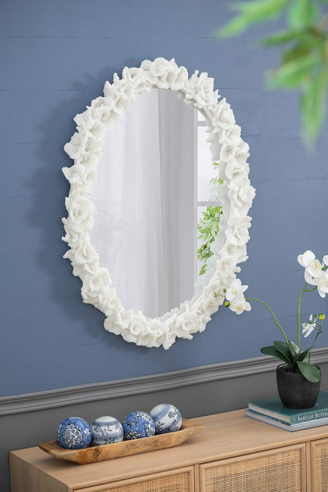Faux Coral Frame Round Wall Mirror