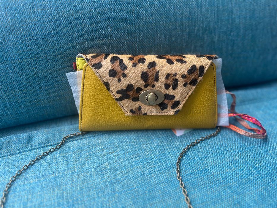 Secret Leather Wallet w/Chain