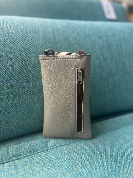 Zoe Phone Cover Loop Print