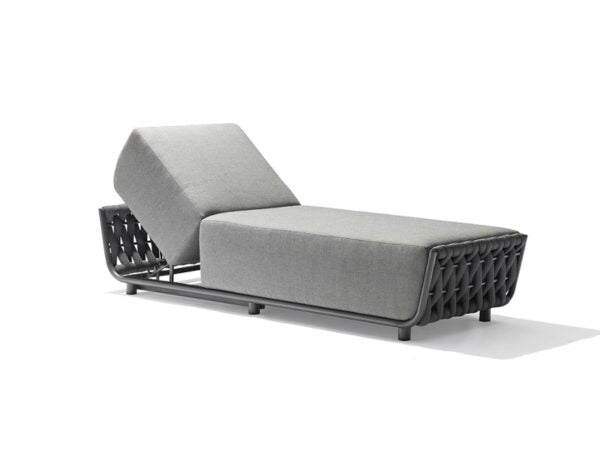 Hug Chaise Lounge