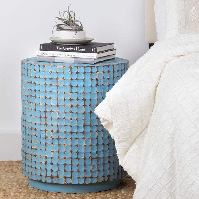 New Hampton Round End Table
