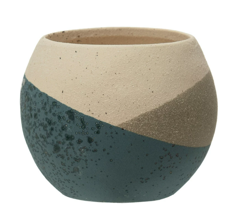 Round Stoneware Pot