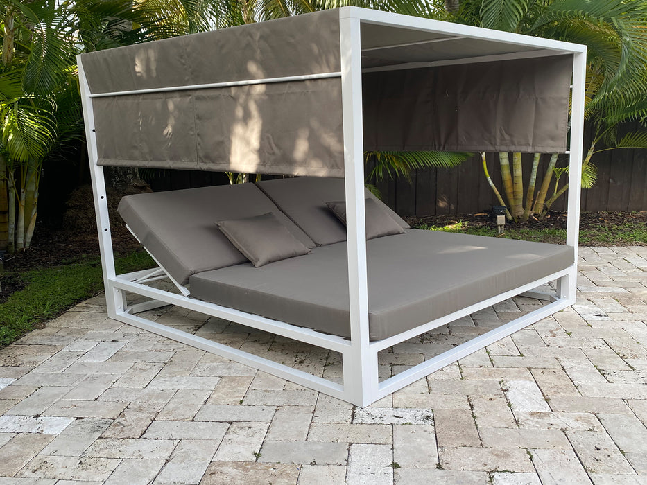 Ava Gazebo