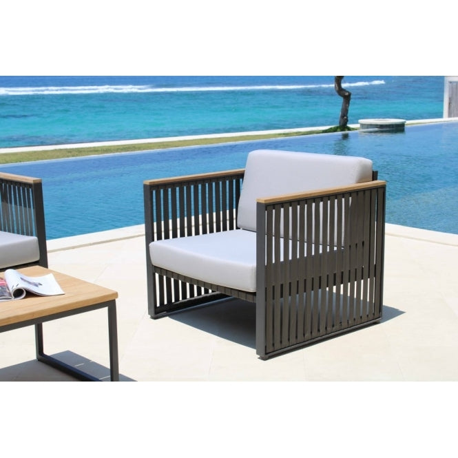 Horizon Armchair With Teak Arm
