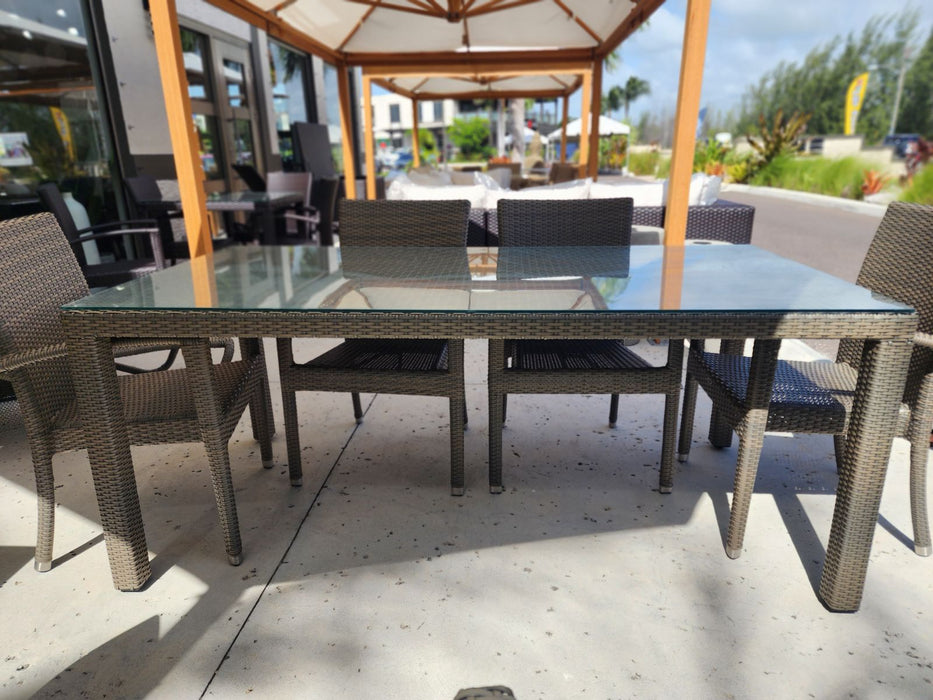 Bimini Breeze Dining Table