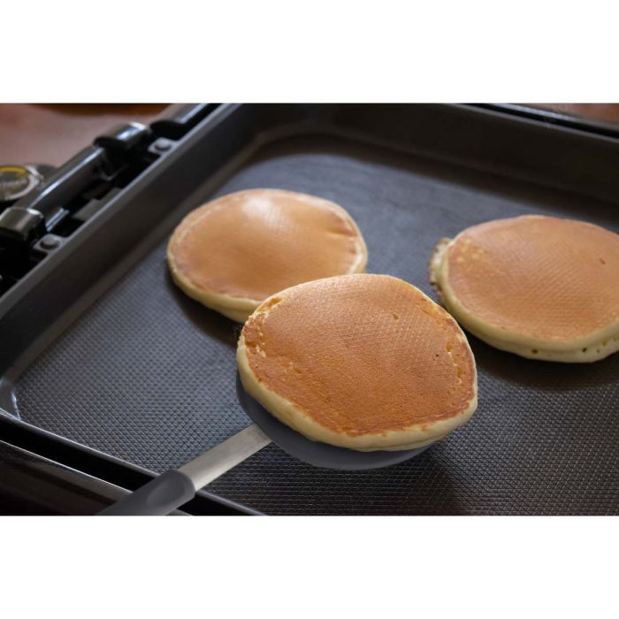 Flexible Wide Slotted Spatula