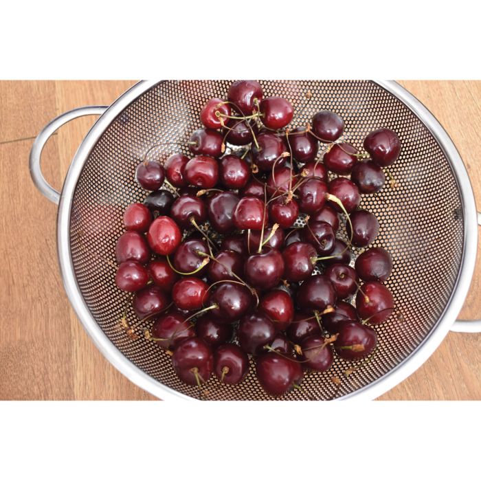 8.5" Perforated Colander