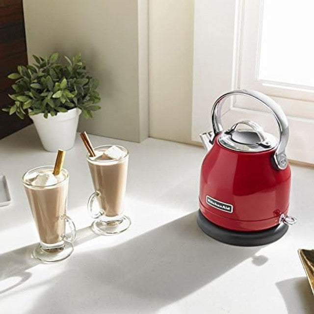 5 Cup KitchenAid Red Electric Kettle