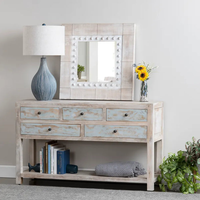 Grand Harbour Console