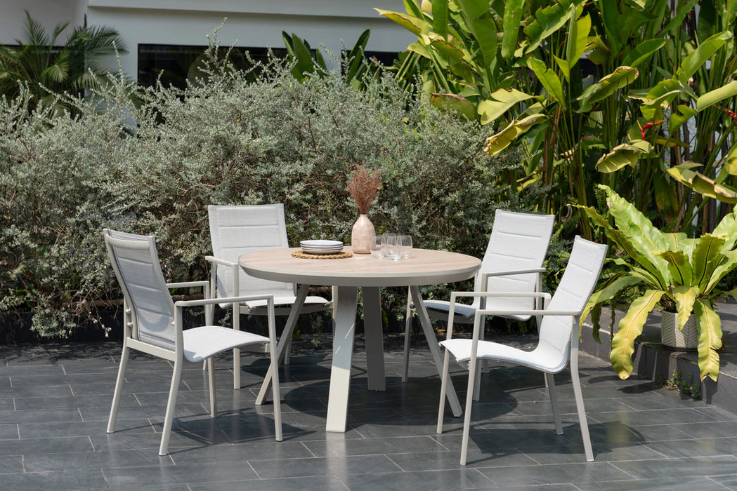 Urbanite Round Dining Table