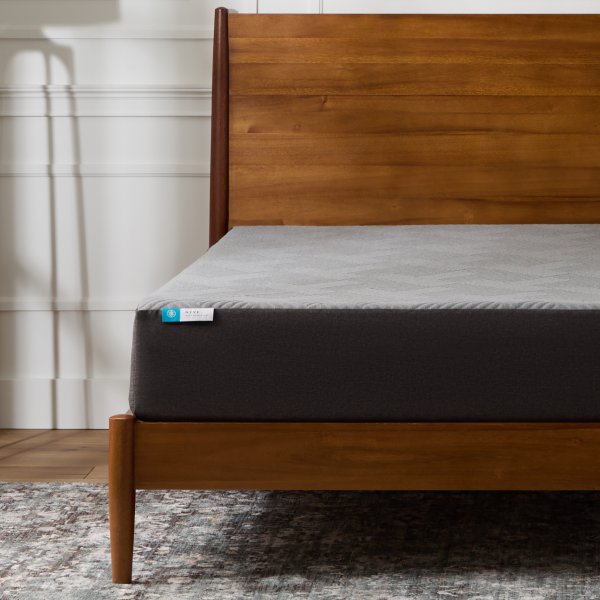 Neve 10" CoolSync Memory Foam Mattress