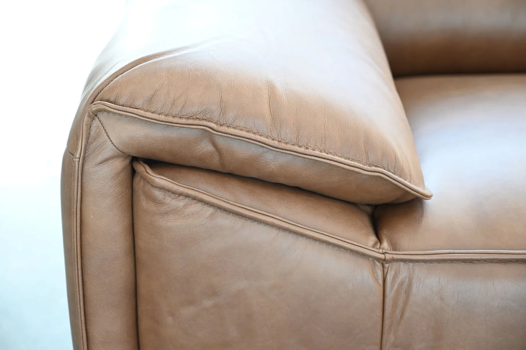 Osta Sauvage Leather Sofa w/Ottoman
