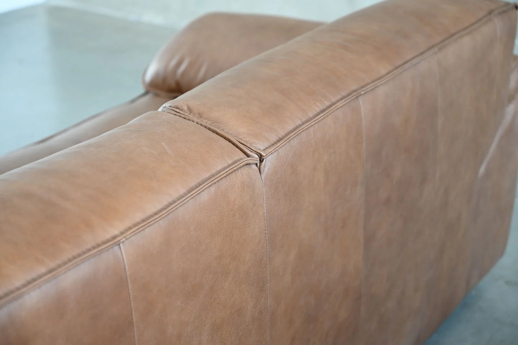 Osta Sauvage Leather Sofa w/Ottoman