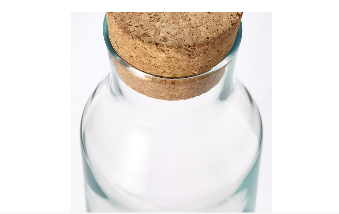Clear Glass Carafe With Stopper
