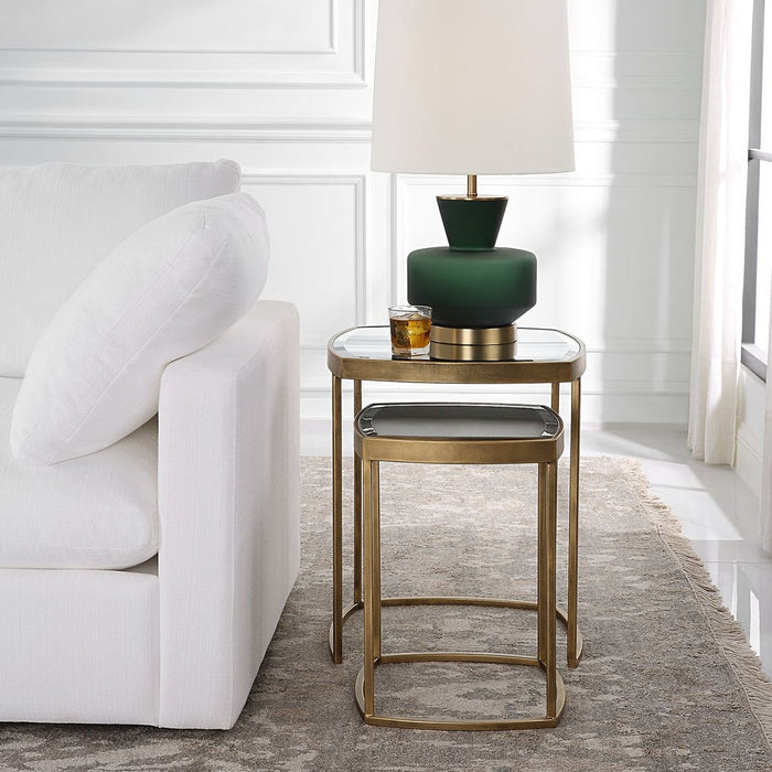 Vista Nesting Tables