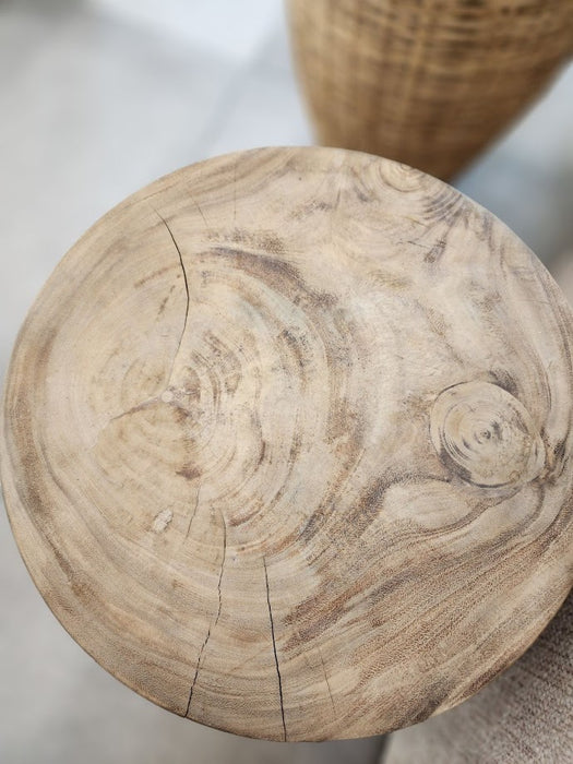 Selendang Round Stool
