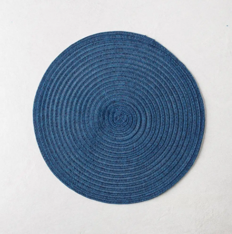 Urban Two Tone Woven Round Vinyl Placemat