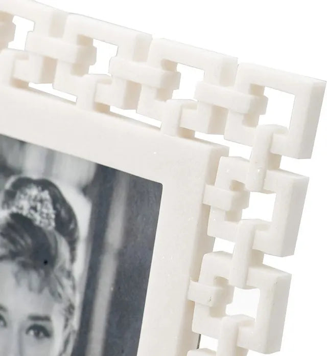 Geo Chain Photo Frame