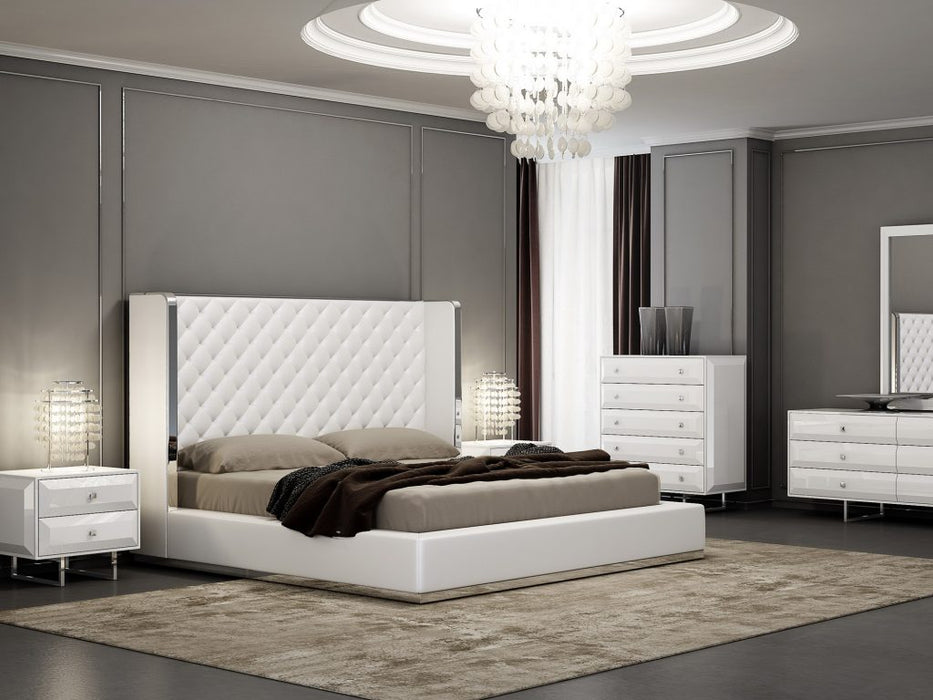 Abrazo Bed