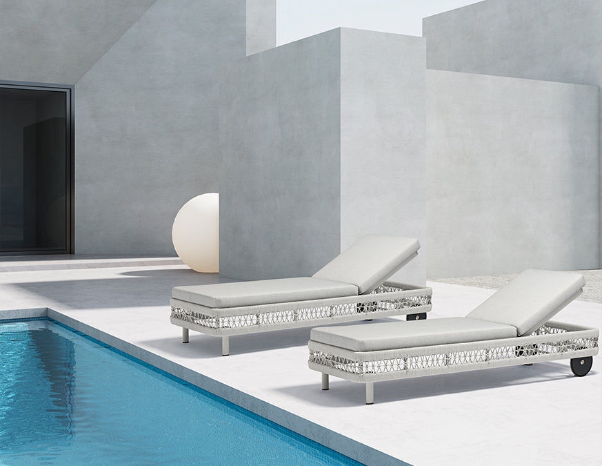 Club Chaise Lounge