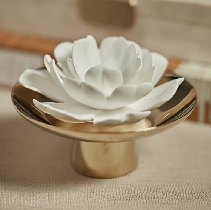 Calm Porcelain Diffuser - White Flower