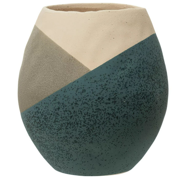 Round Stoneware Pot