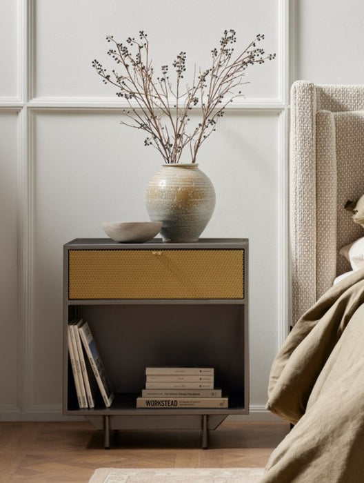 Hendrick Nightstand