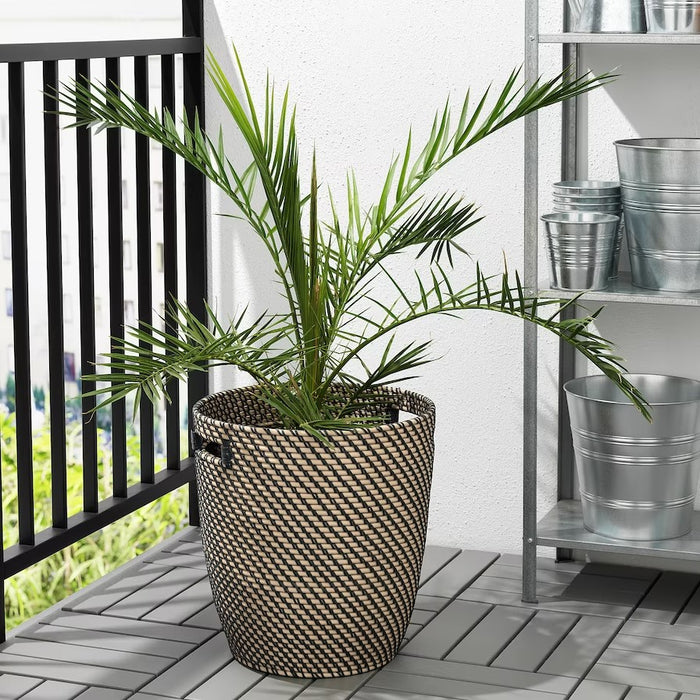 Grey / Beige Plant Pot