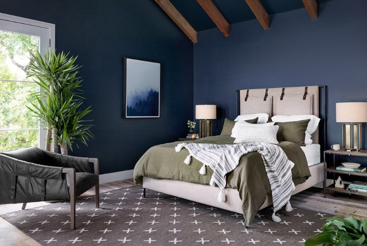 Leigh Upholstered Bed