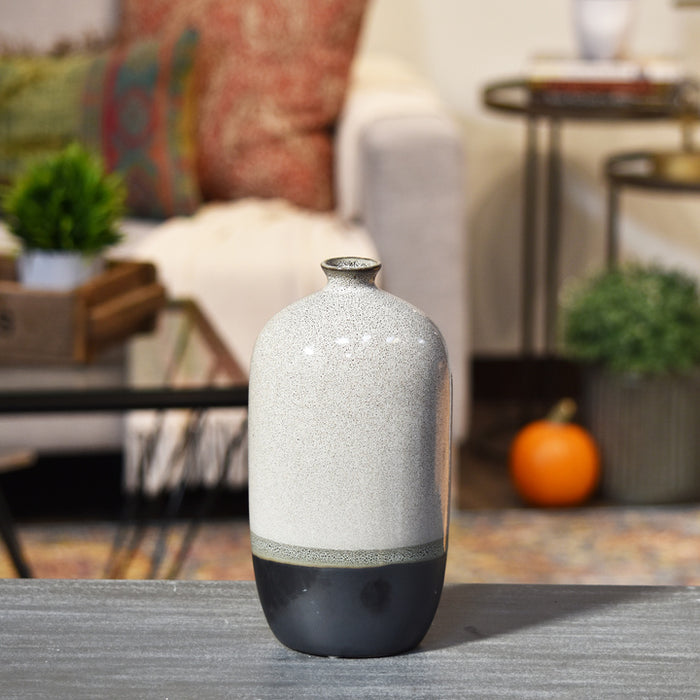 Ceramic Bottle Vase With Small Mouth