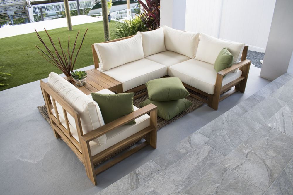 Lyford Acacia Sectional Set With Cushions