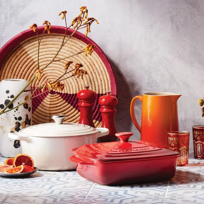Le Creuset Covered Square Casserole Dish - Cerise